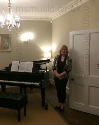 Pianist - Caroline in Frome, Somerset