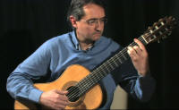 Roberto - guitarist