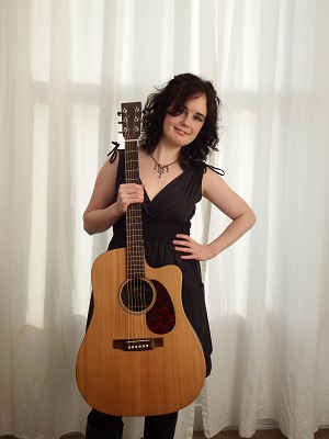 Lisa - Vocalist and guitarist