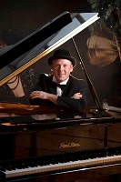Pianist Carl in the East Midlands