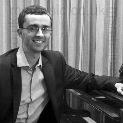 Edward - pianist in the East Midlands